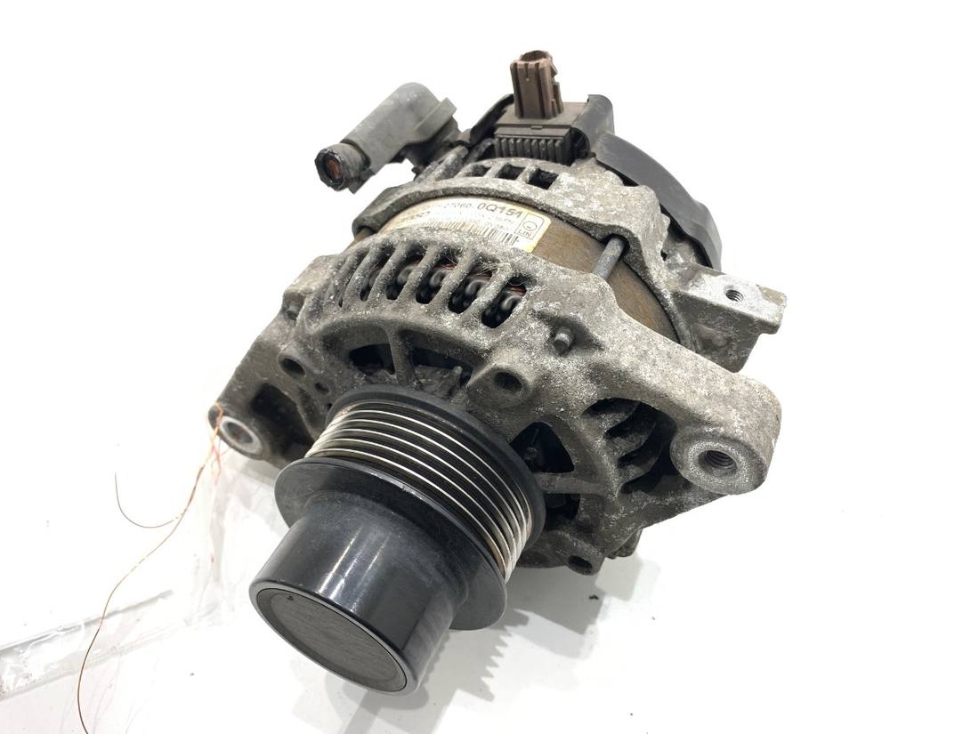 Генератор Toyota Yaris 4 27060-0Q151 — фото деталі 2