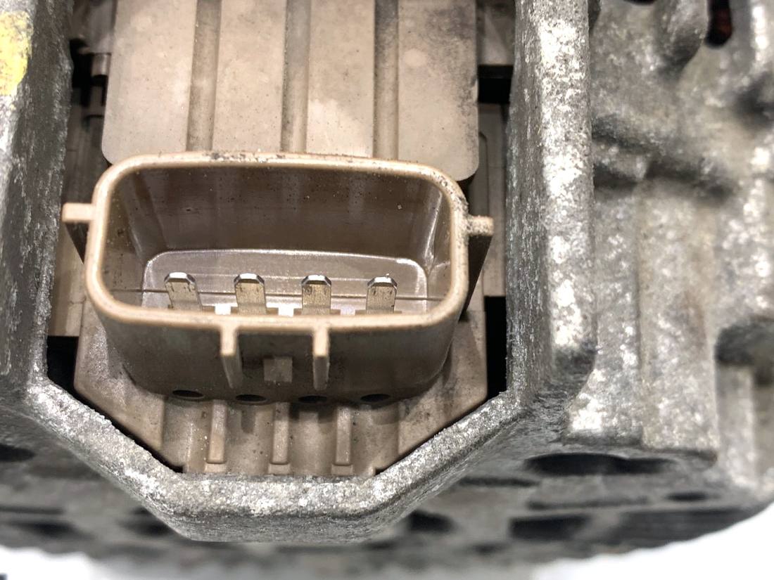 Генератор Mitsubishi Outlander 1800A288 — фото детали 4