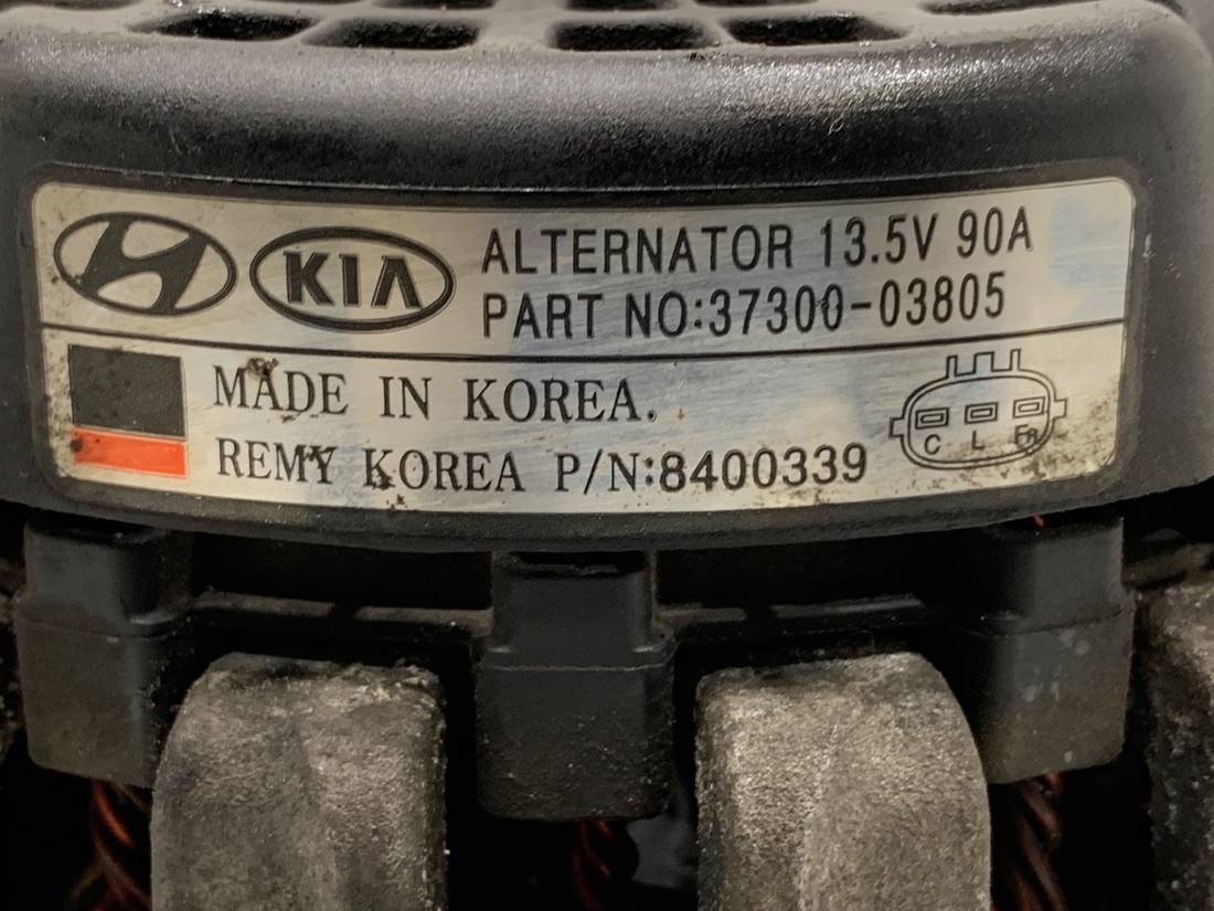 Генератор Hyundai I20 37300-03805 — фото деталі 4