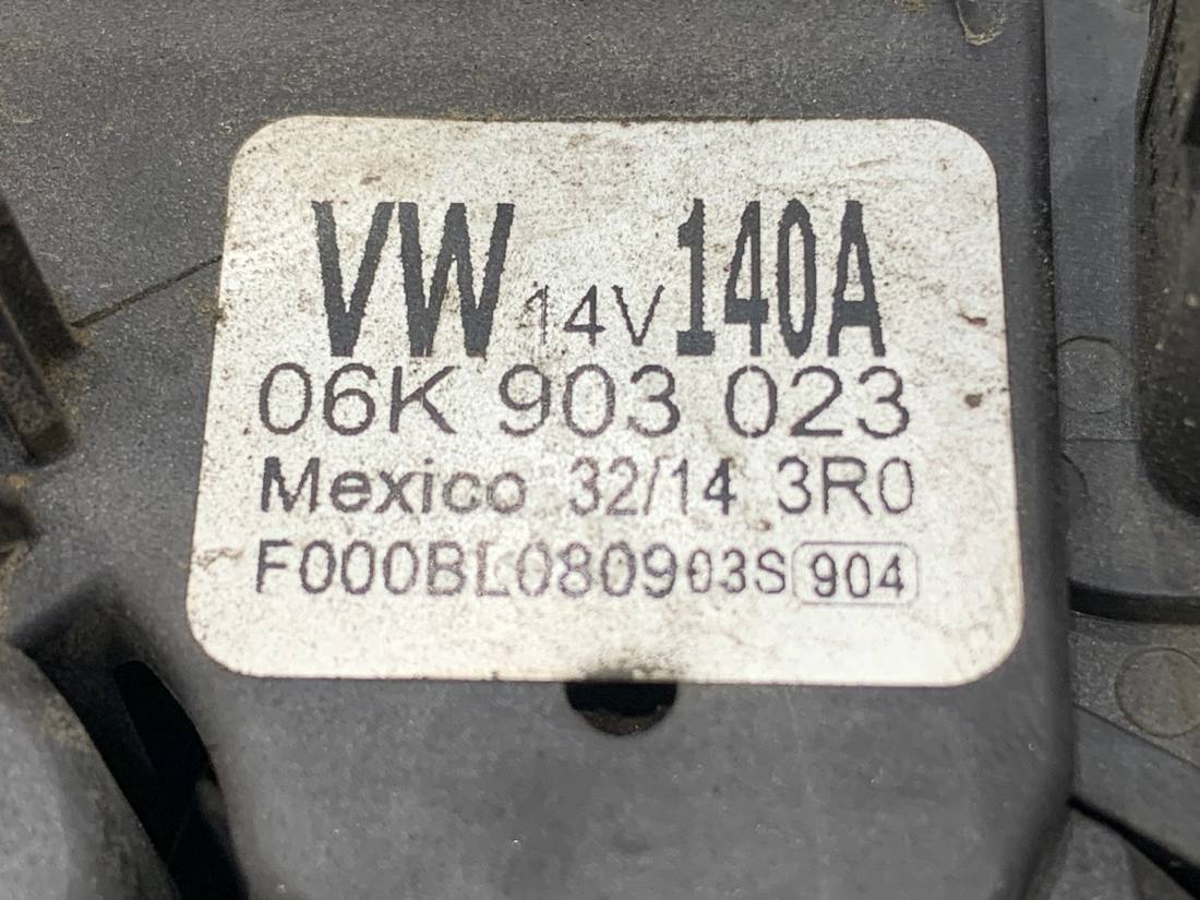 Генератор Volkswagen Passat B7 06K903023 — фото деталі 4