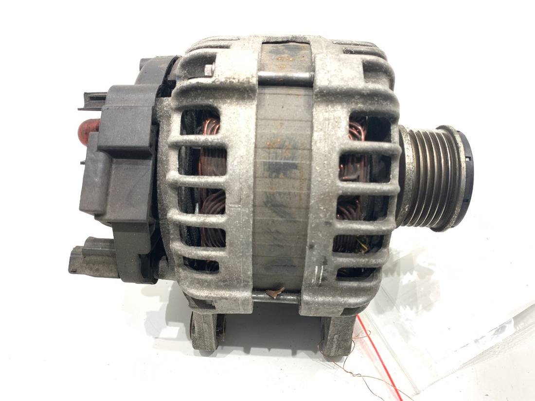 Генератор Renault Megane 4 231004EA0A