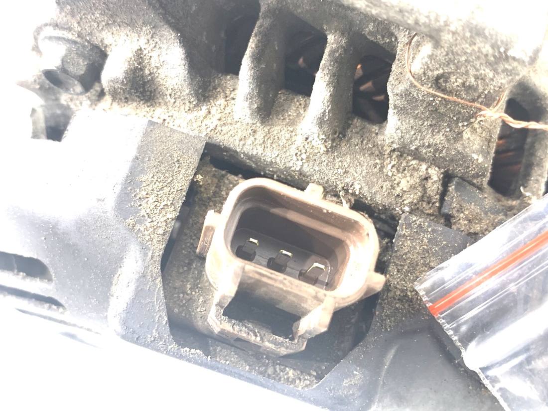 Генератор Jeep Grand Cherokee 104210-6591 — фото деталі 4