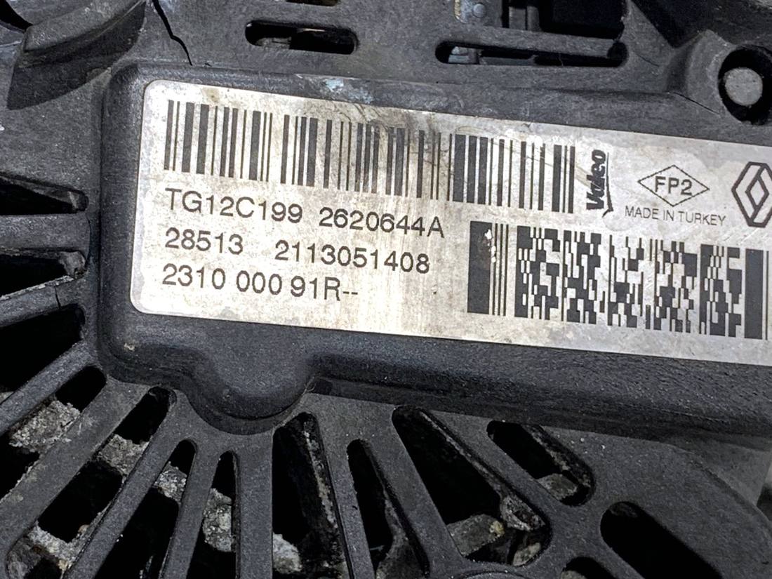 Генератор Dacia Duster 231000091R 2620644A — фото детали 5
