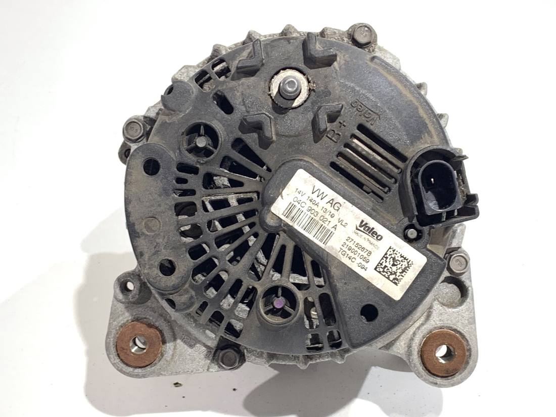 Генератор Volkswagen T-Roc 04C903021A — фото деталі 3