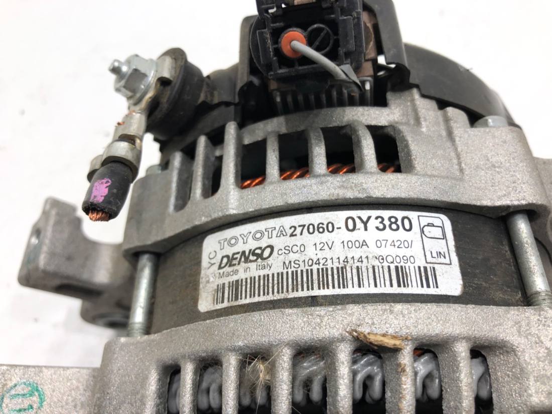 Генератор Toyota Yaris 4 27060-0Y380 — фото деталі 6