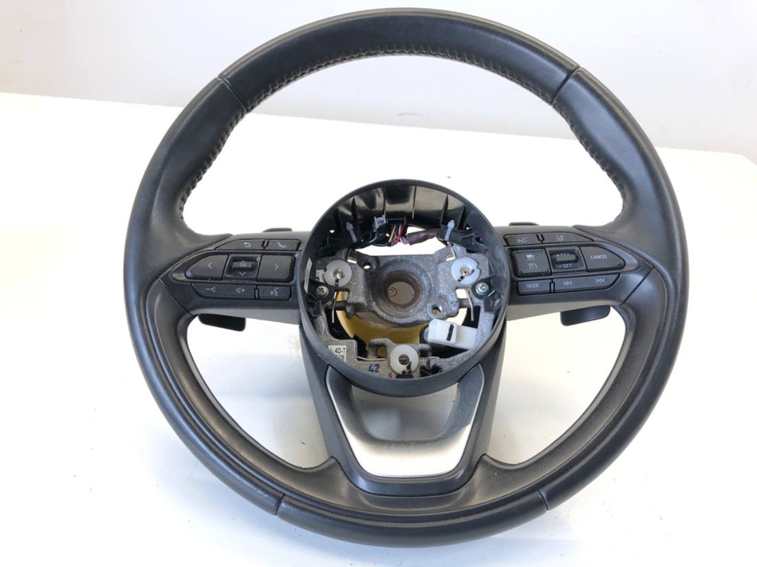 Руль Toyota Yaris 3