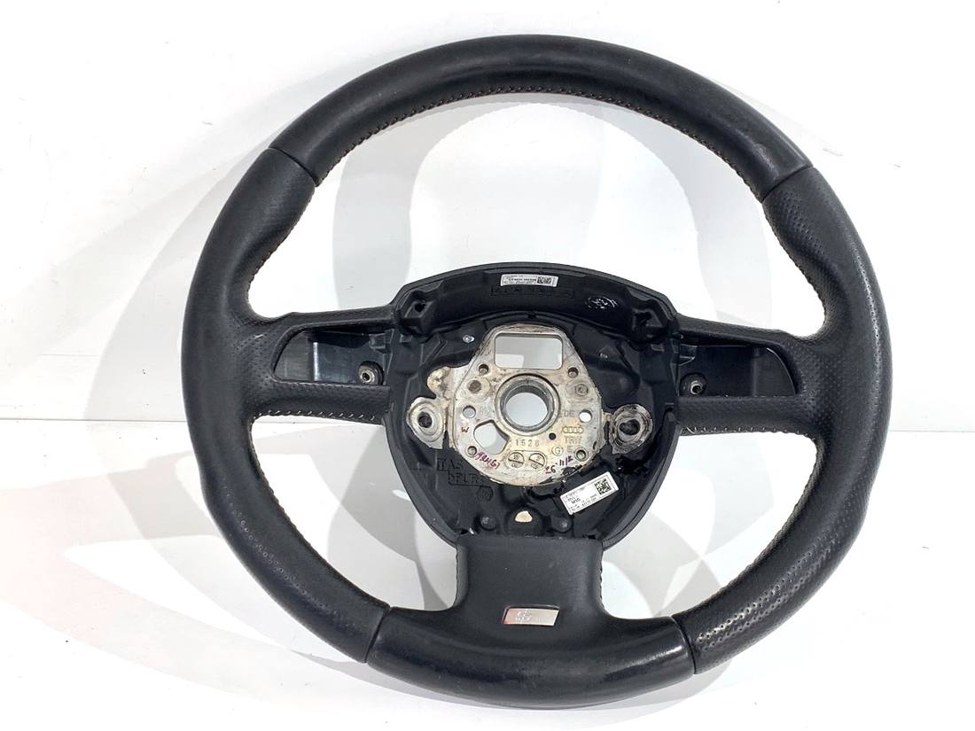 Кермо Audi A4 B8