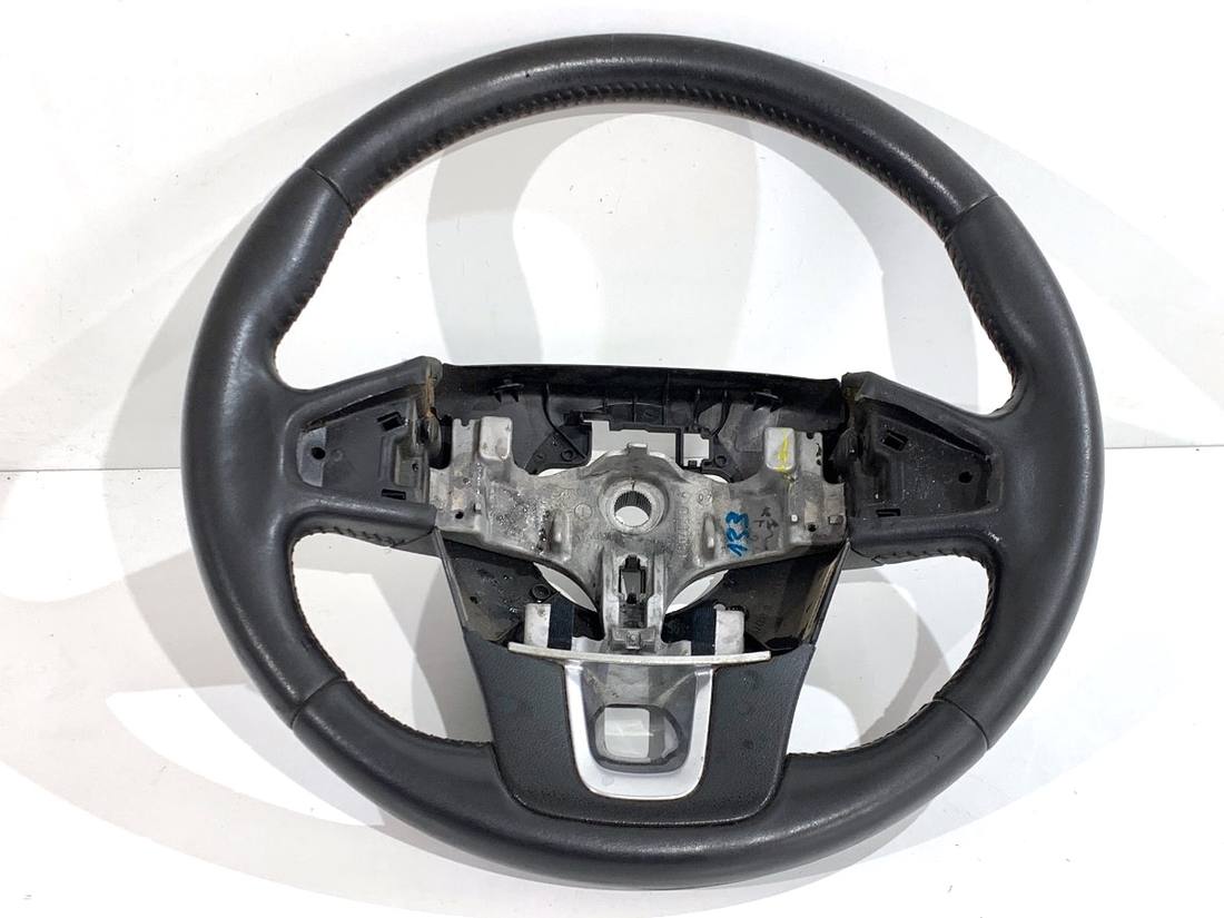 Руль Renault Laguna 484300001R