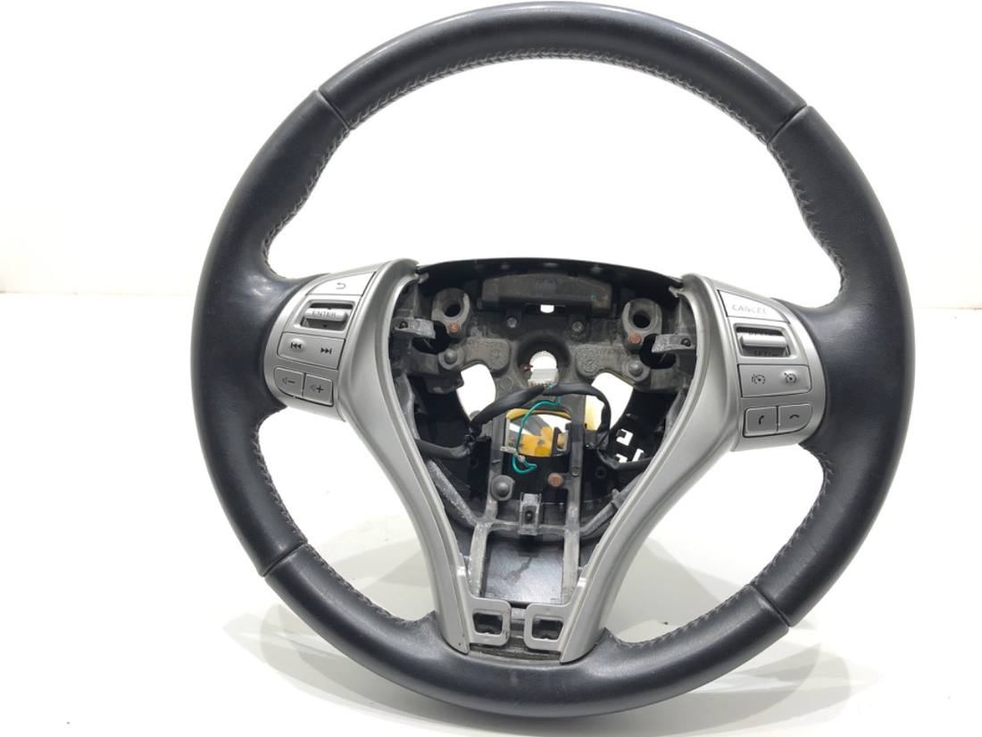Руль Nissan Pulsar 484303ZL2C