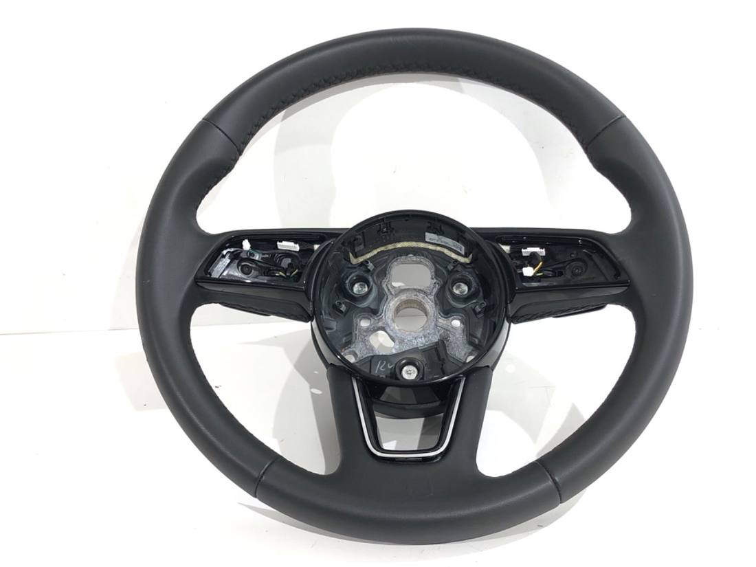 Кермо Audi A4 B9