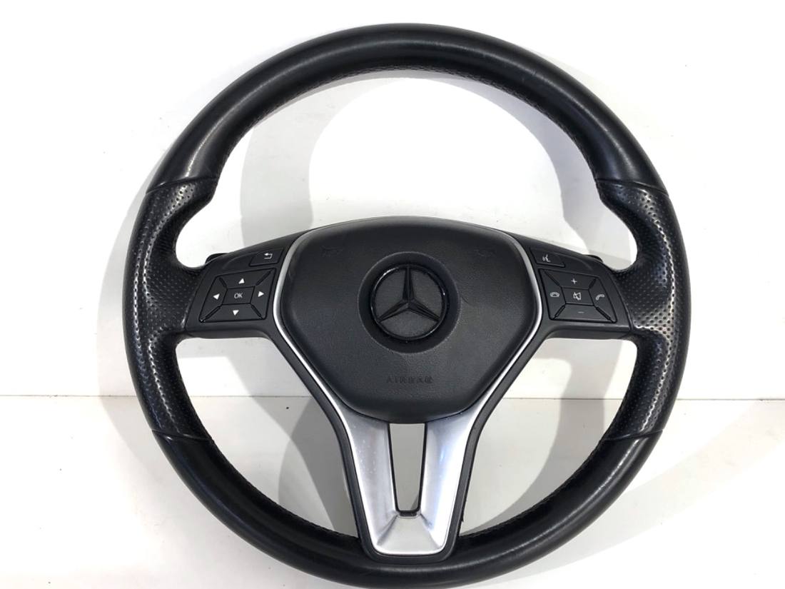 Кермо Mercedes CLS C218