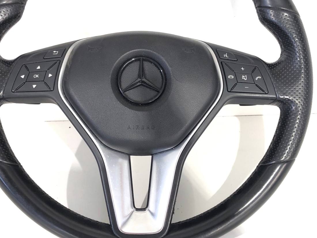 Кермо Mercedes CLS C218 — фото деталі 2
