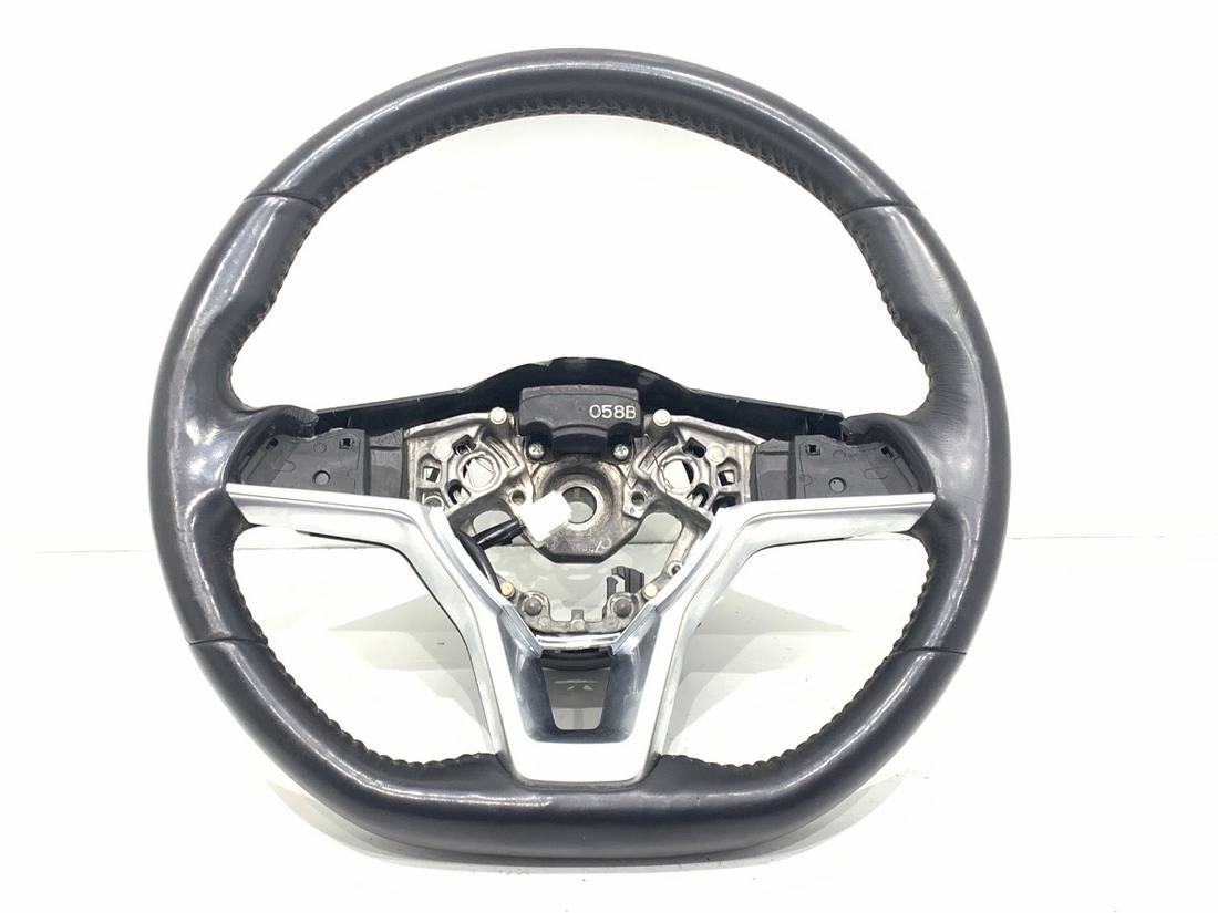 Кермо Nissan X-trail