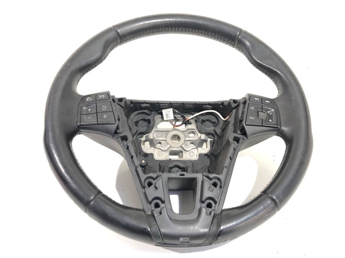 Кермо Volvo V40