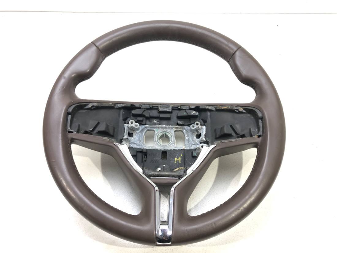 Кермо Maserati Quattroporte