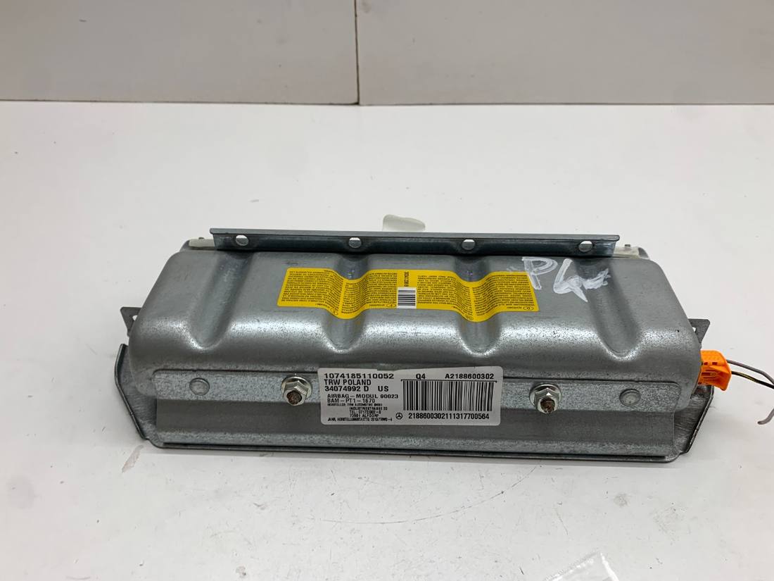 Подушка безопасности Airbag Mercedes CLS C218 A2188600302 — фото детали 2