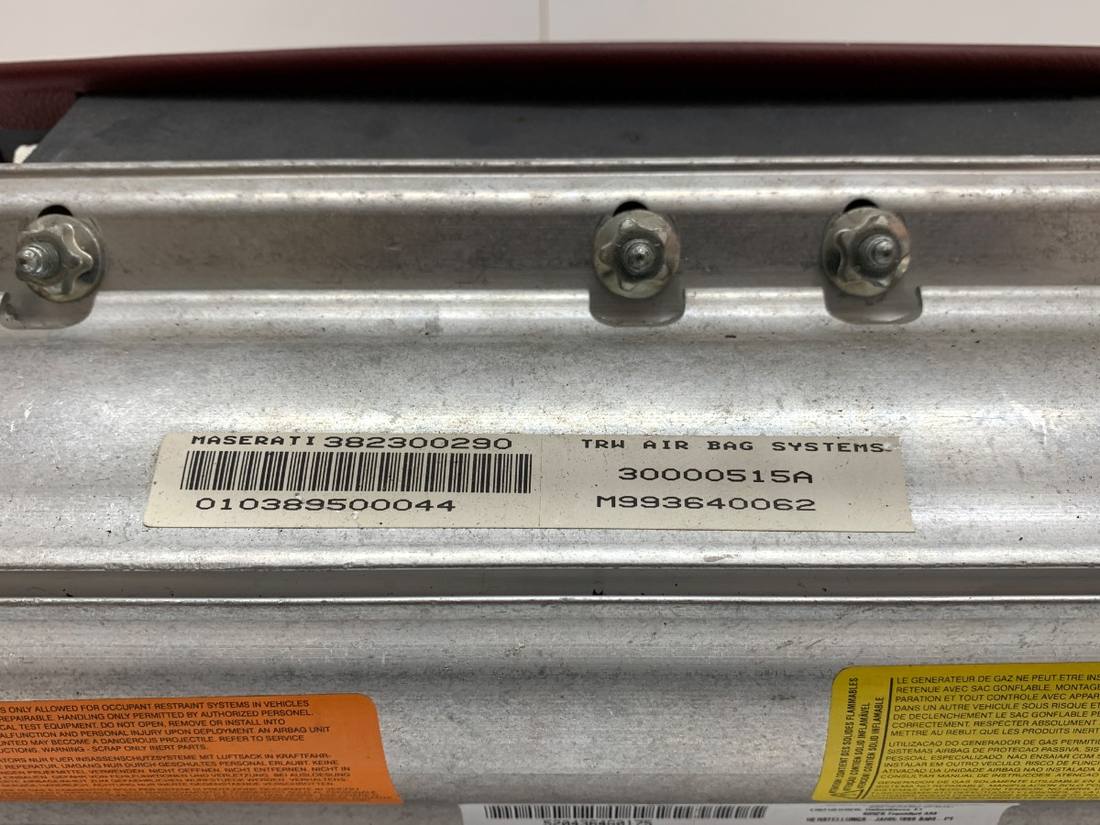 Подушка безпеки Airbag Maserati 3200 GT 382300290 — фото деталі 5