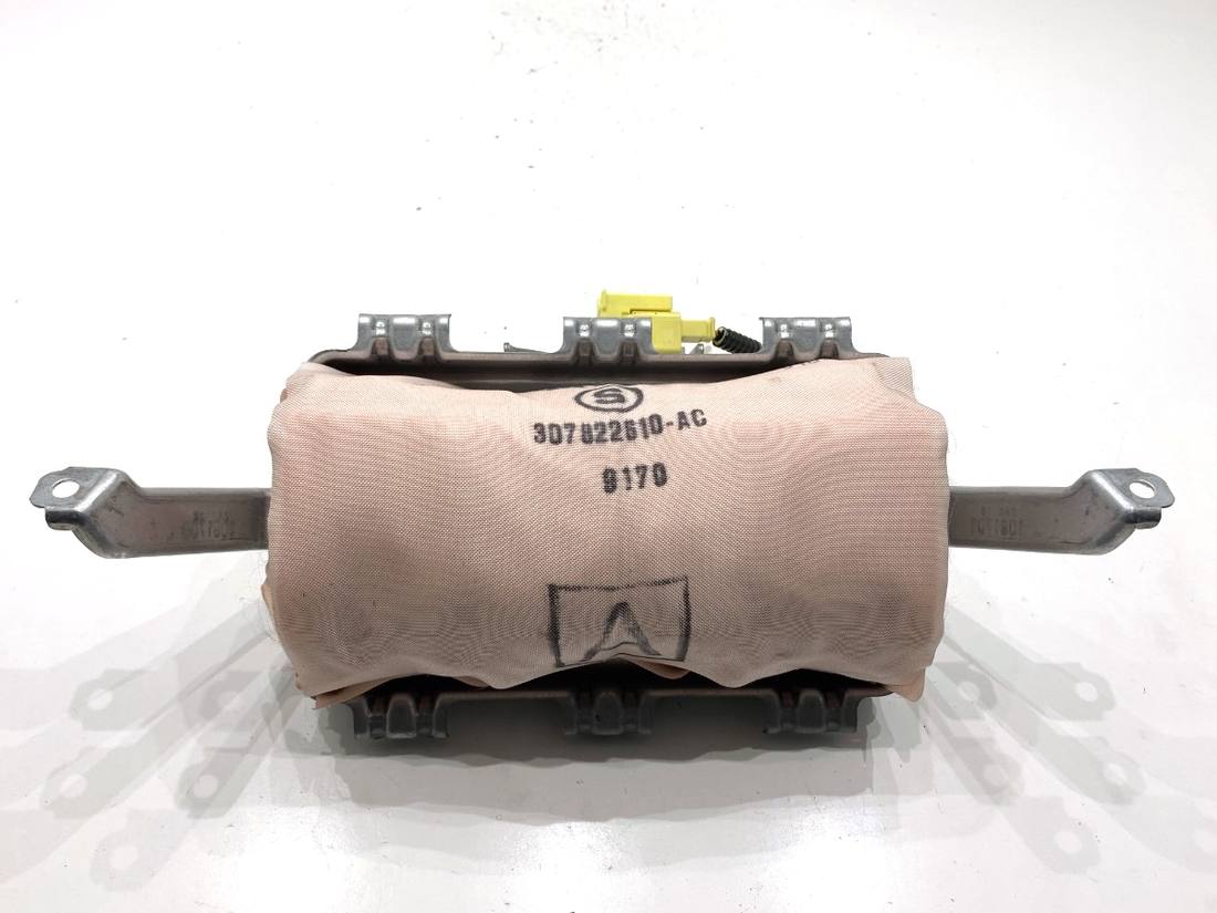 Подушка безопасности Airbag Toyota Auris 307822520