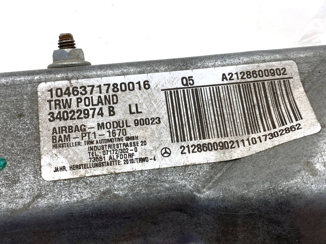 Подушка безпеки Airbag Mercedes E W212 A2128600902 — фото деталі 4