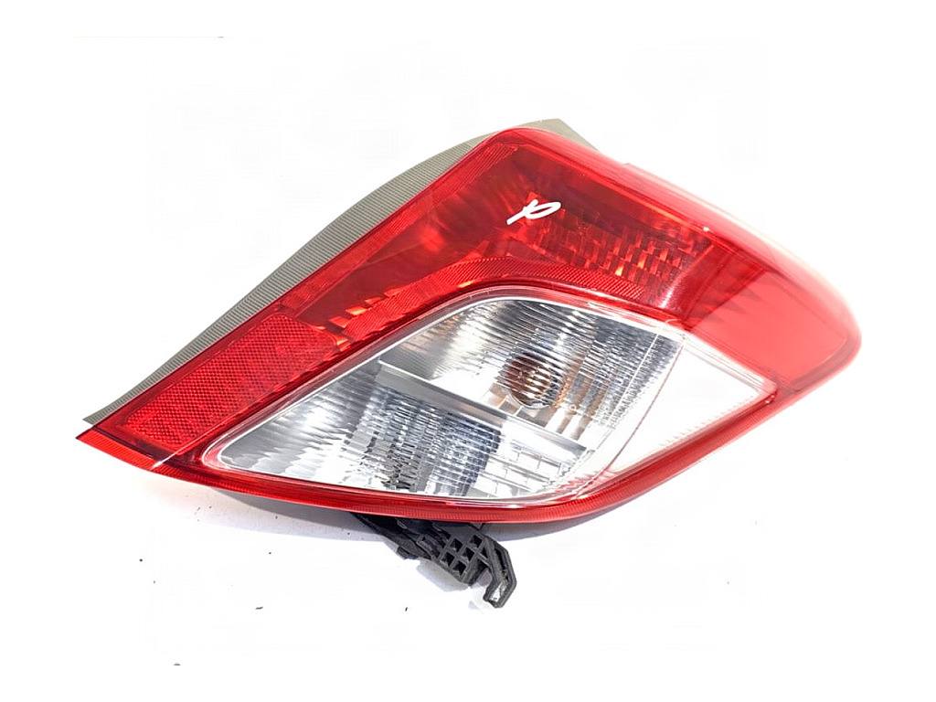 Ліхтар задній правий Toyota Yaris 4