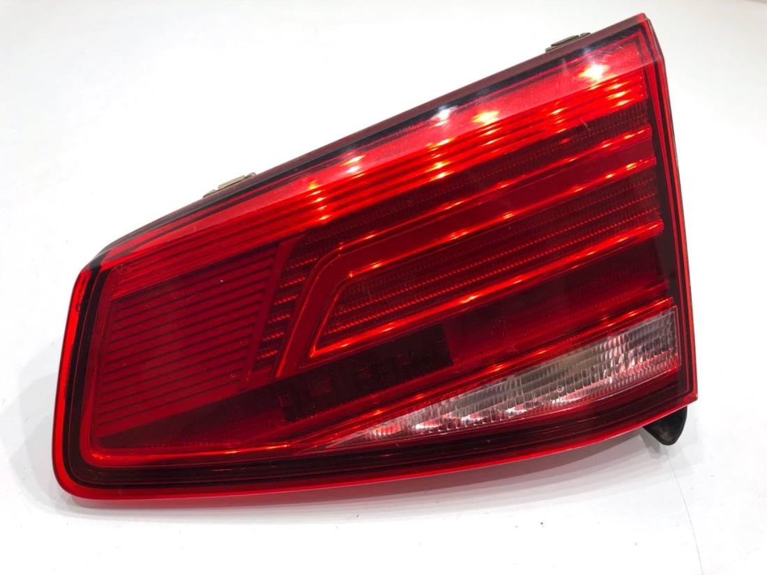 Ліхтар задній правий Volkswagen Passat B8