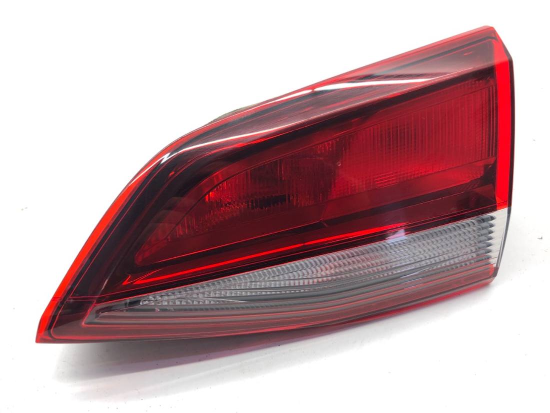 Ліхтар задній правий Opel Astra K 39077381
