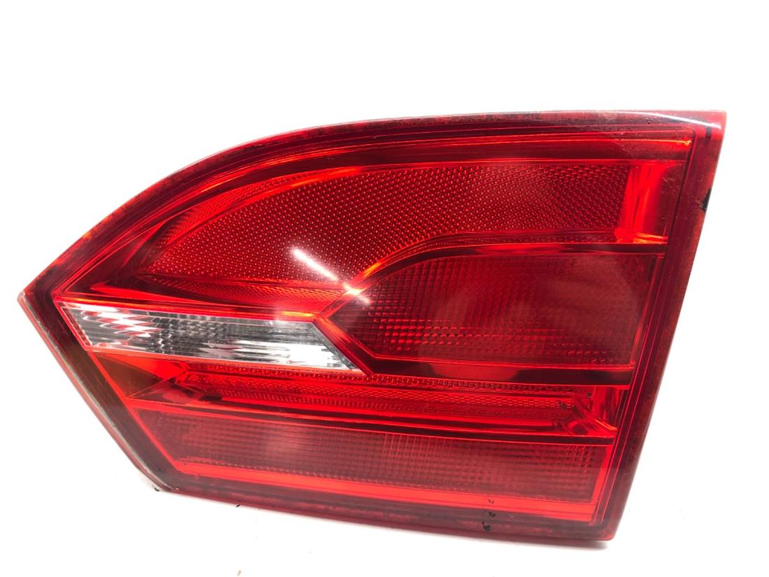 Ліхтар задній правий Volkswagen Jetta 5C6945094