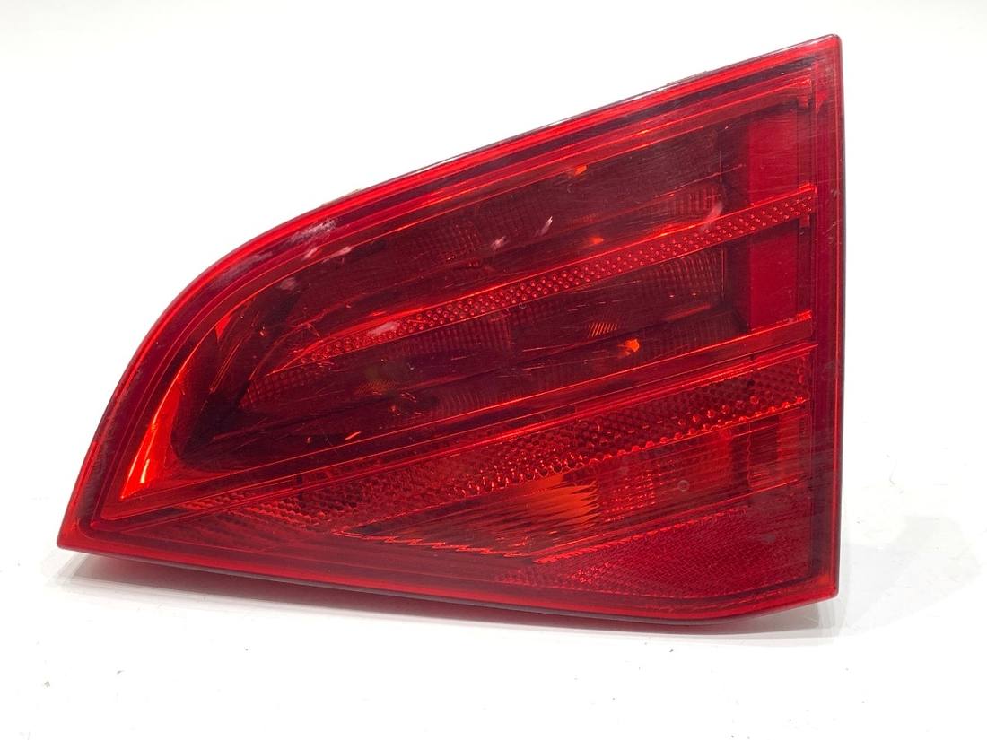 Ліхтар задній правий Audi A4 B8 21968002