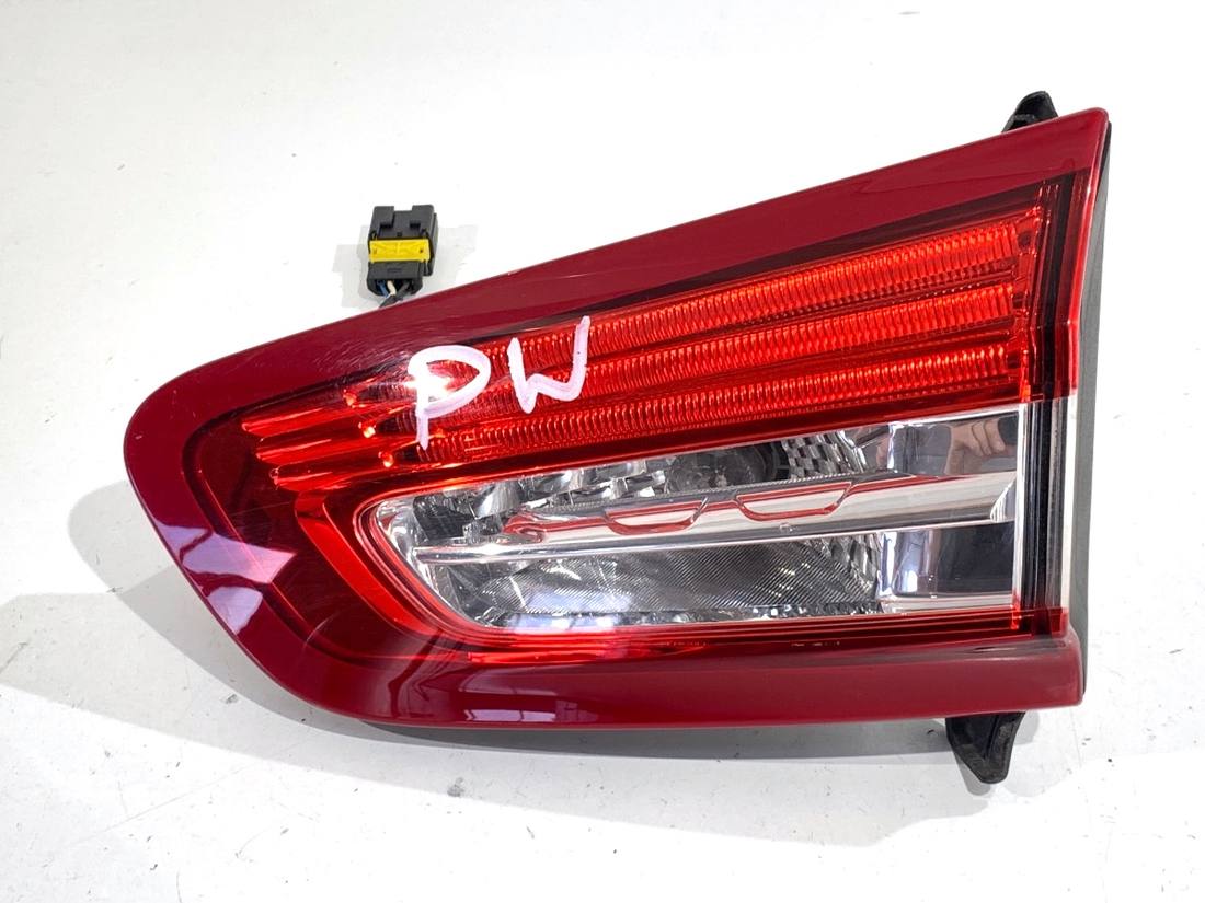 Фонарь задний правый Citroen DS5 9803167980