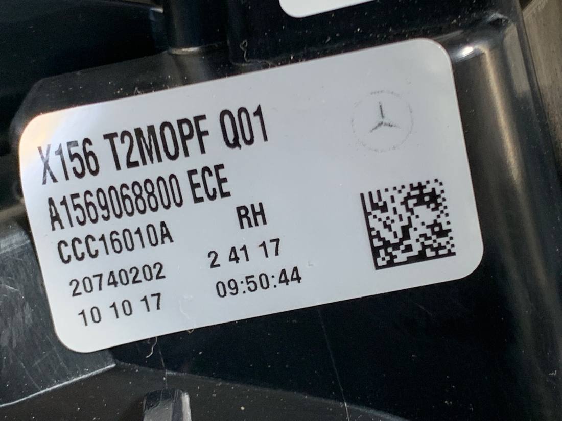 Ліхтар задній правий Mercedes GLA X156 A1569068800 — фото деталі 4