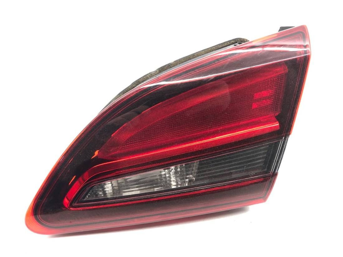 Ліхтар задній правий Opel Astra J 25870194