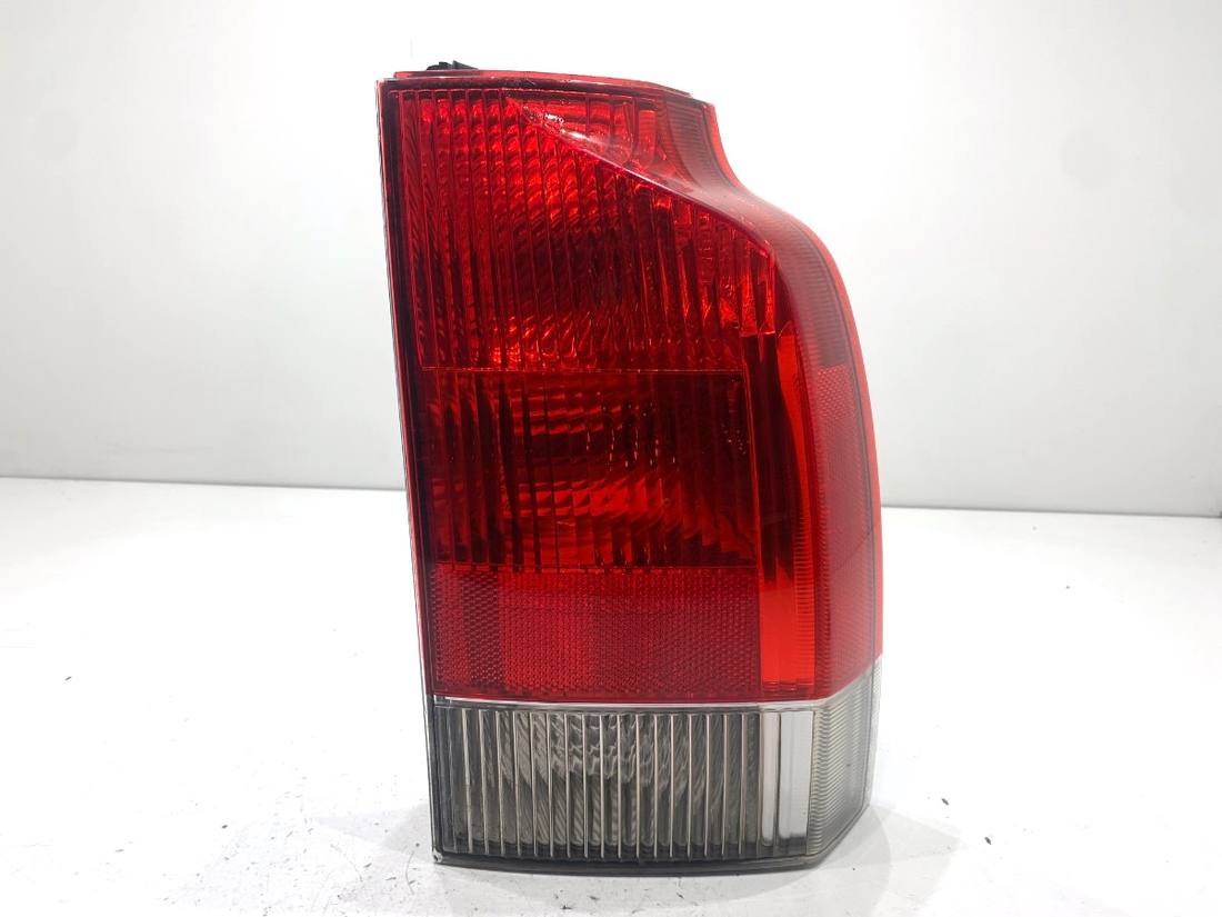 Ліхтар задній правий Volvo V70 9154498