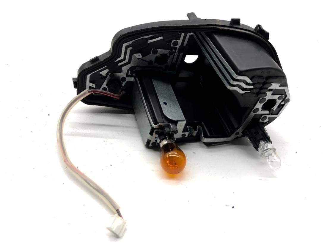 Фонарь задний правый Seat Ibiza 89392910