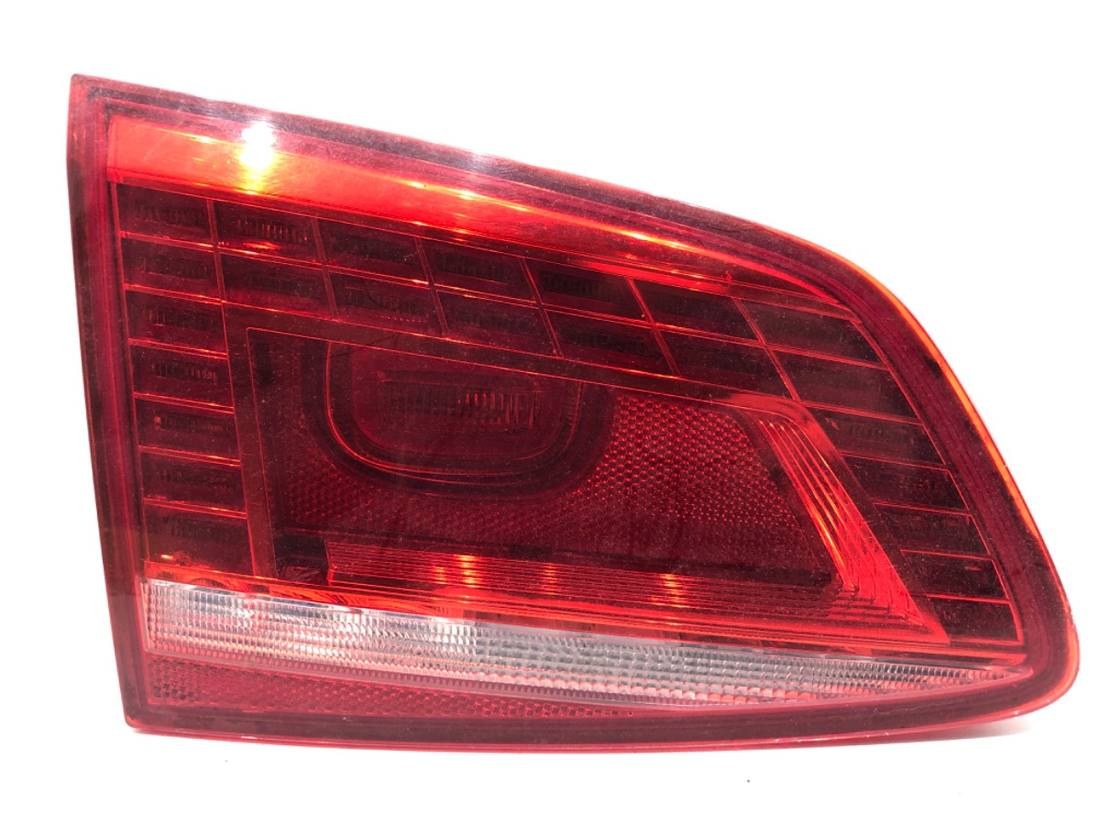 Ліхтар задній правий Volkswagen Passat B7