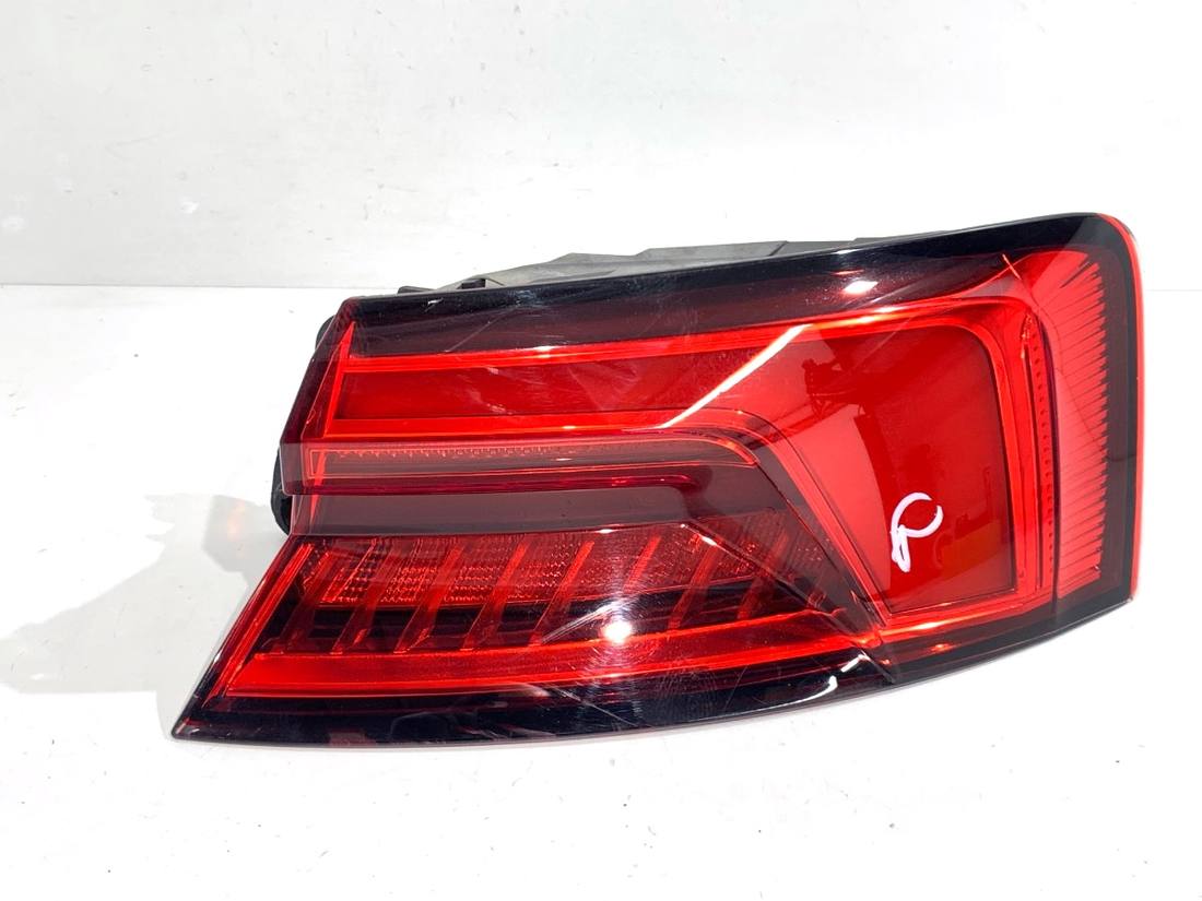 Ліхтар задній правий Audi A5 8T 8W6945092C