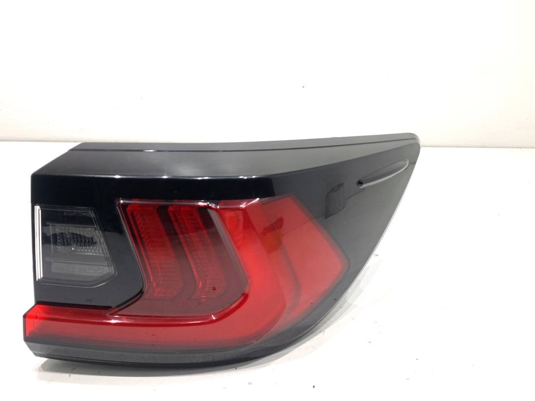 Фонарь задний правый Lexus LBX 81550-52F80