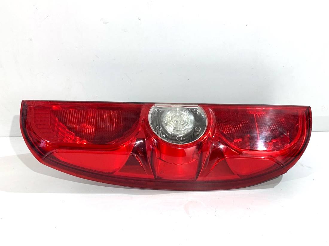 Фонарь задний правый Fiat Doblo 00518106740