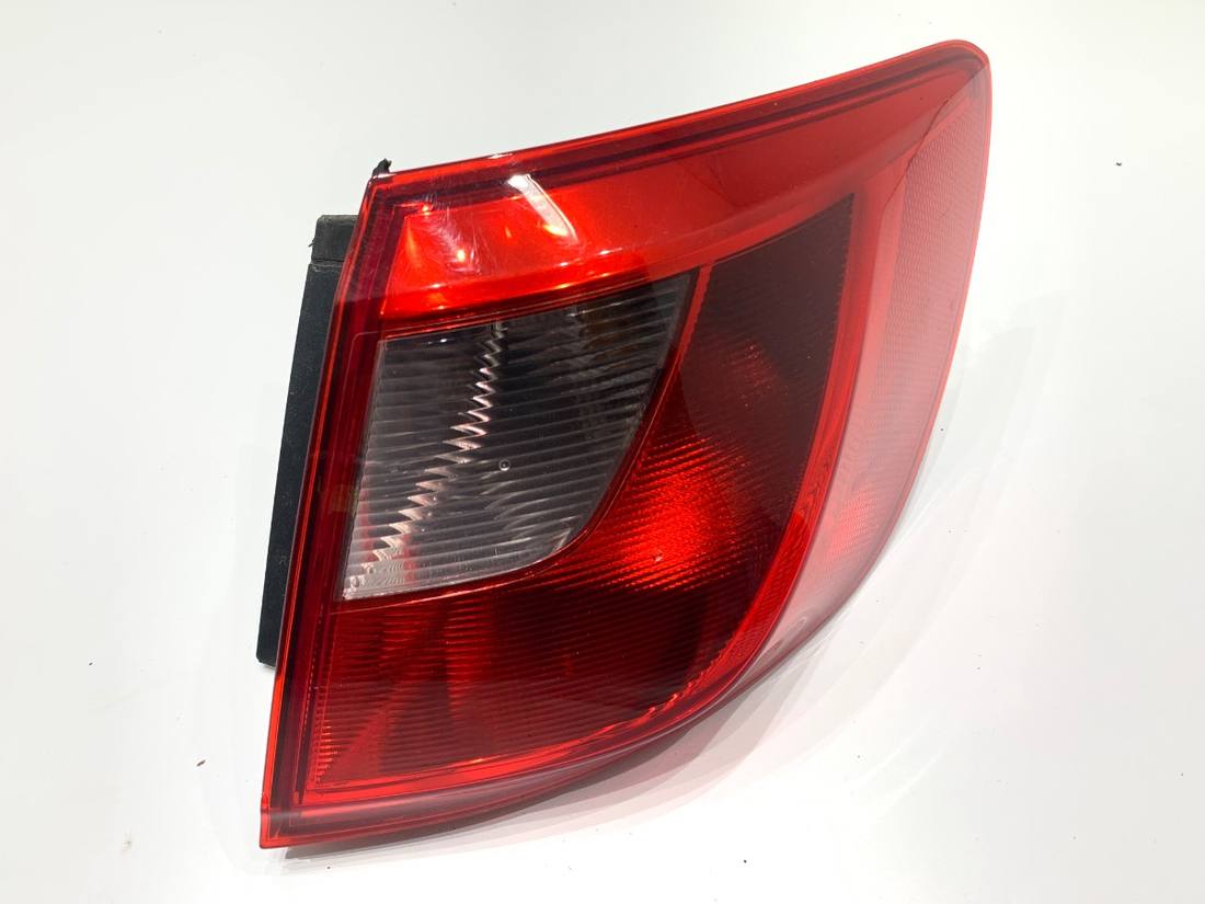 Фонарь задний правый Seat Ibiza — фото детали 2