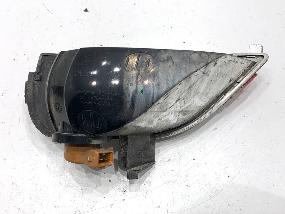 Ліхтар задній правий Renault Captur — фото деталі 3