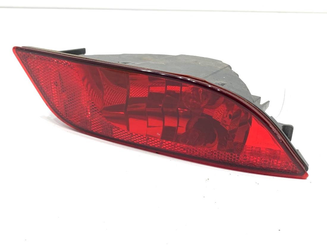 Фонарь задний правый Jeep Compass 55112674AA
