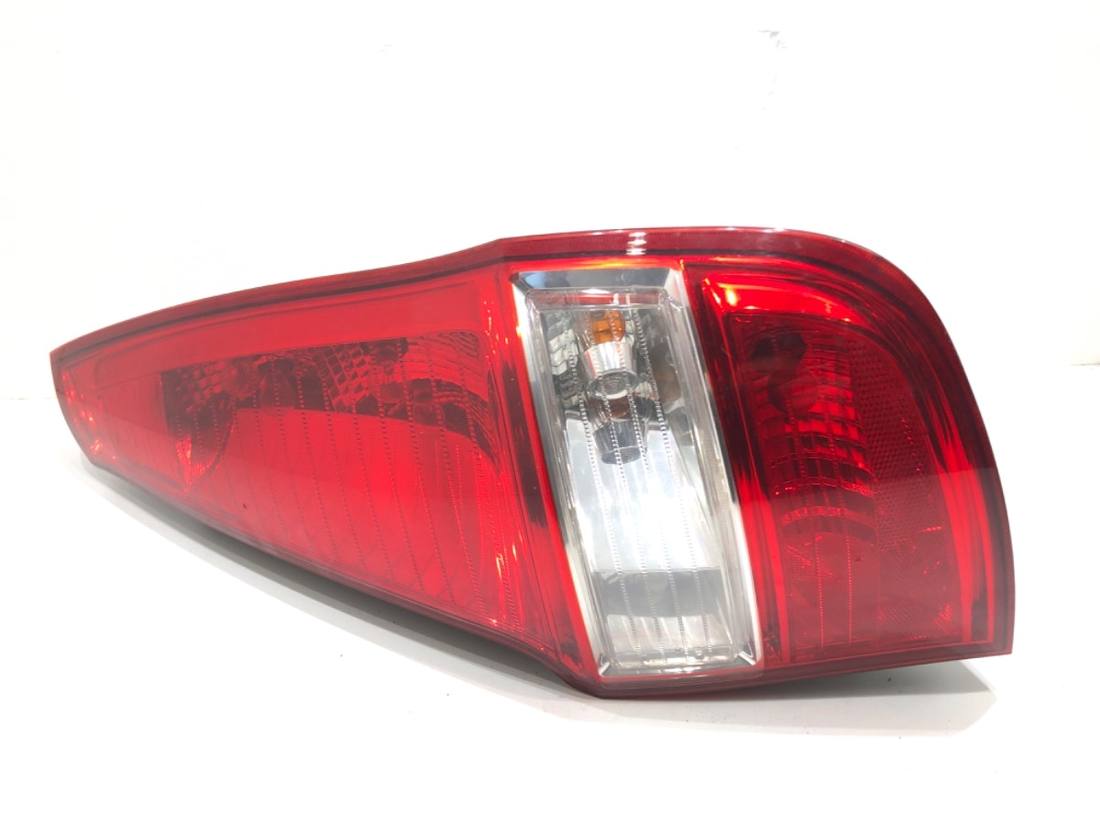 Ліхтар задній правий Hyundai I30 92402-2R1