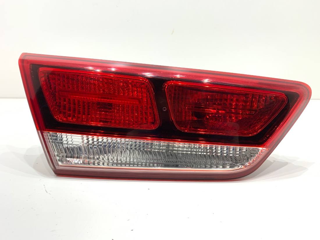 Фонарь задний правый Kia Optima