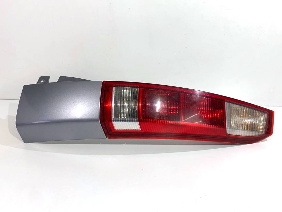 Ліхтар задній правий Opel Meriva A 13130028