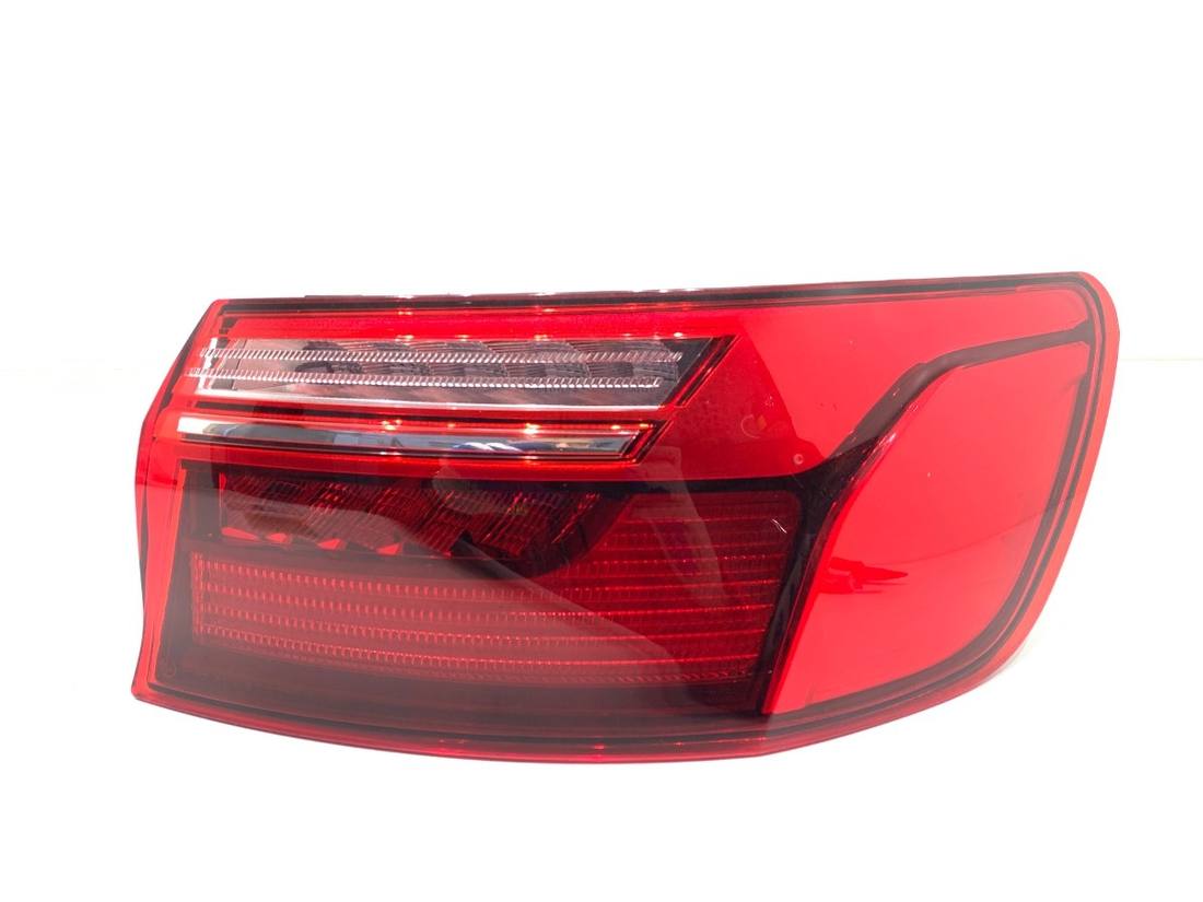 Ліхтар задній правий Audi A4 B9 8W5945070AA