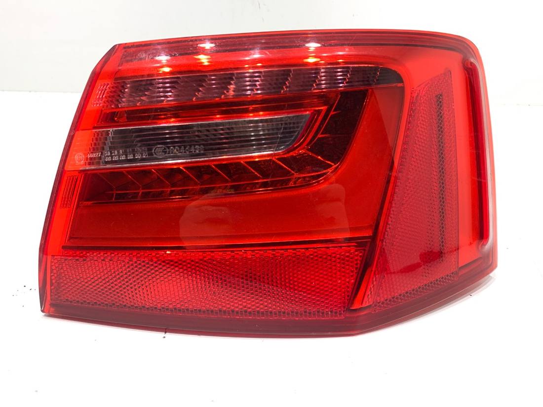 Ліхтар задній правий Audi A6 C7 4G5945096A