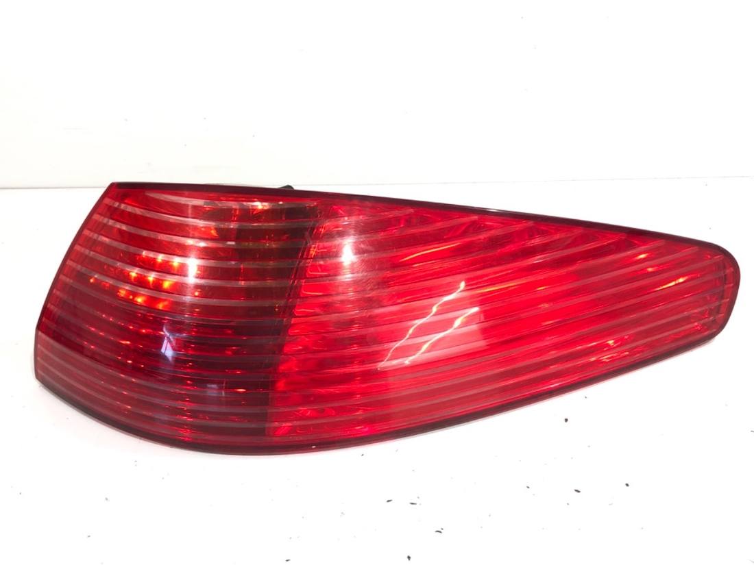 Ліхтар задній правий Peugeot 607