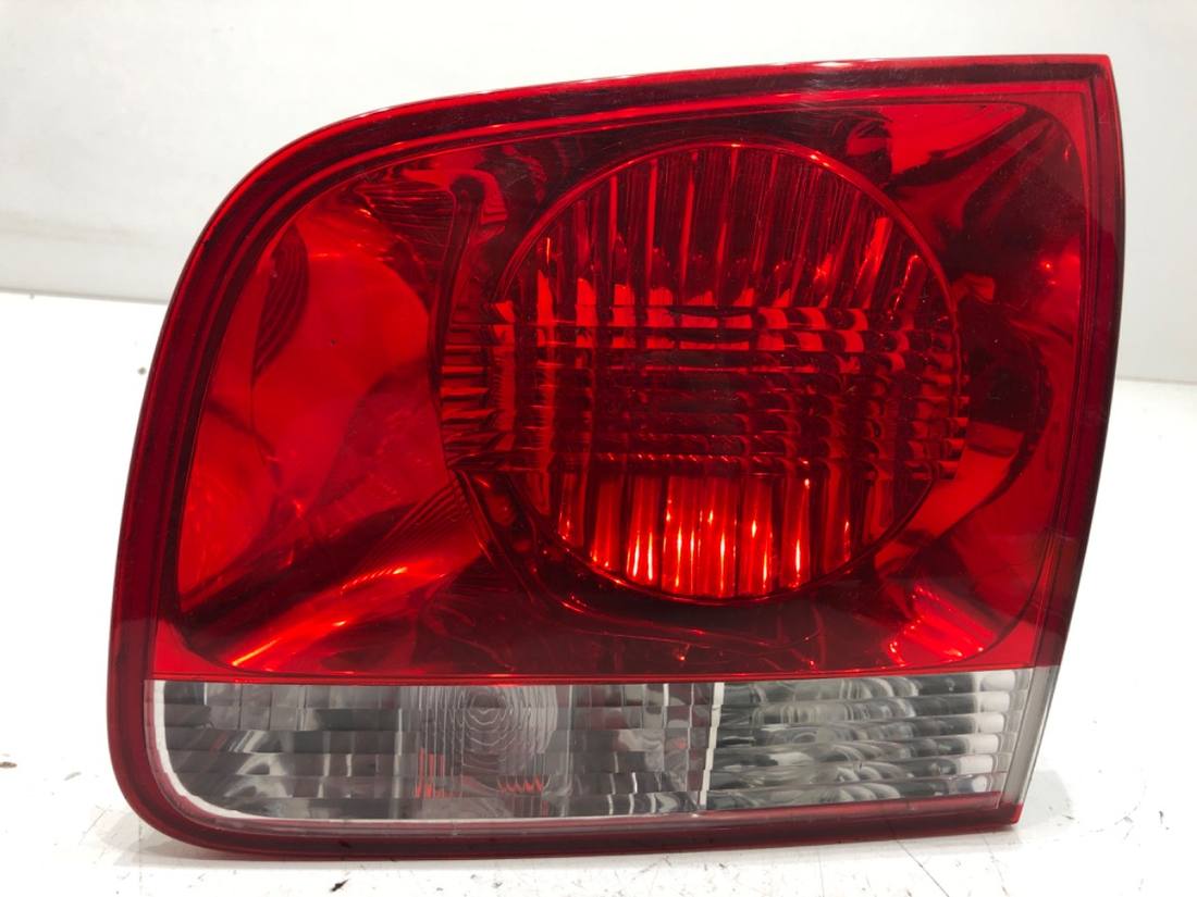 Ліхтар задній правий Volkswagen Touareg 7L6945094H
