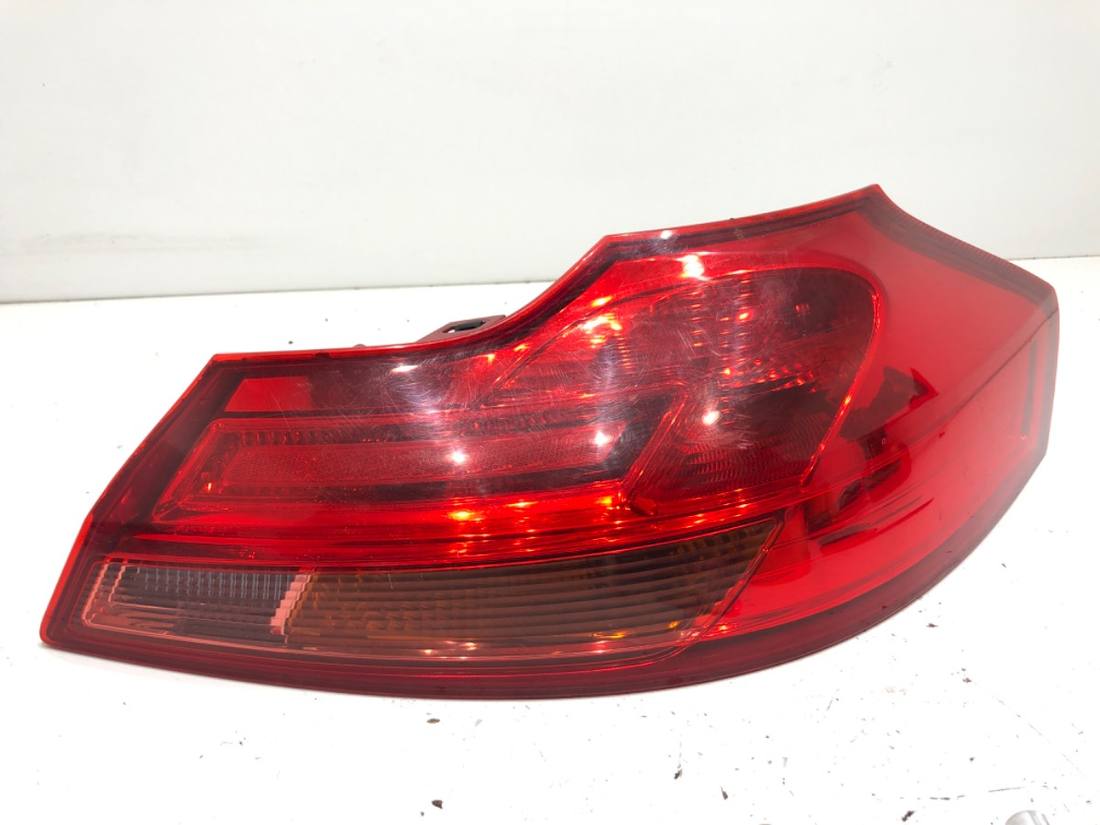 Ліхтар задній правий Opel Insignia 13226857