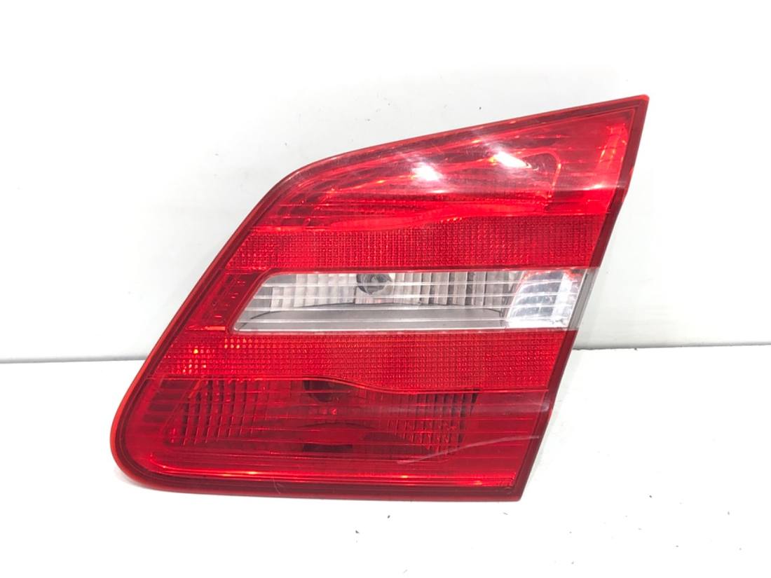 Ліхтар задній правий Mercedes B W246
