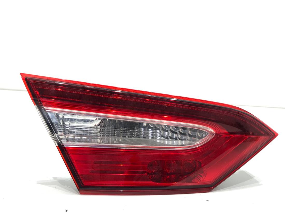 Ліхтар задній лівий Toyota Camry